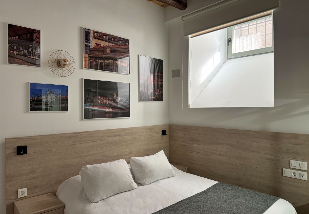 Studio in Madrid - 003 CavaBajaSuites 003 MERCADO DE SAN MIGUEL